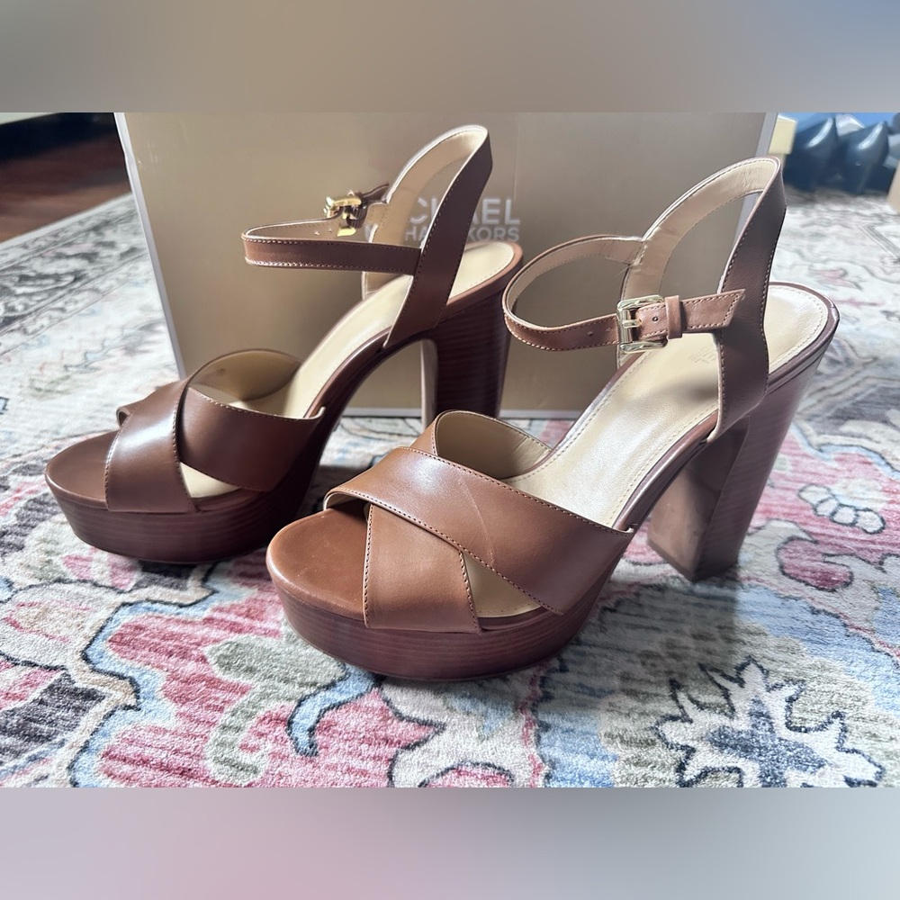 MICHAEL Michael Kors SIA Platform Leather Heel in Luggage - Size 9.5